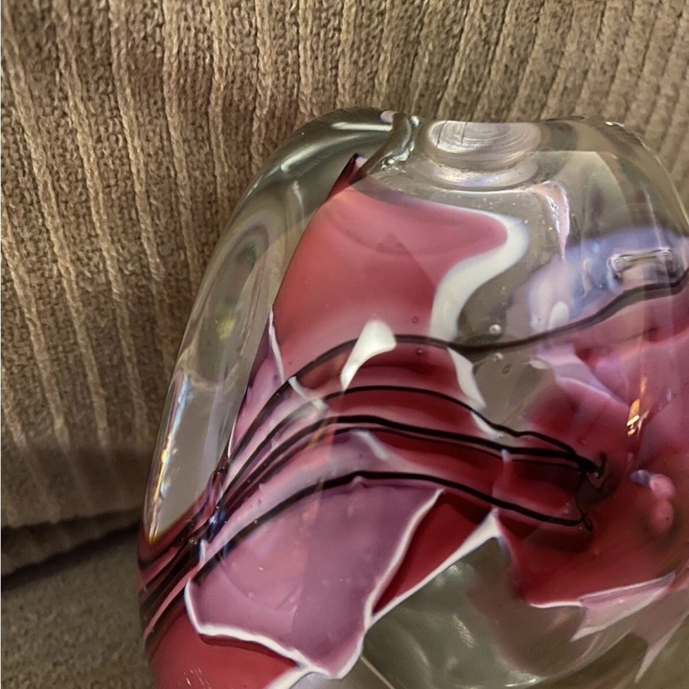 Eric Brakken Glasshouse Studio Signed Art Glass Paperweight Pink & White Ribbon - Picture 3 of 11